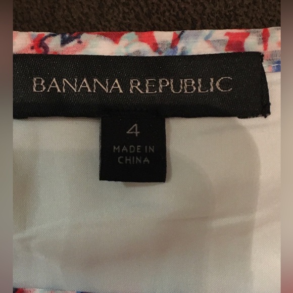 Banana Republic Floral mini skirt size 4 - Picture 5 of 6